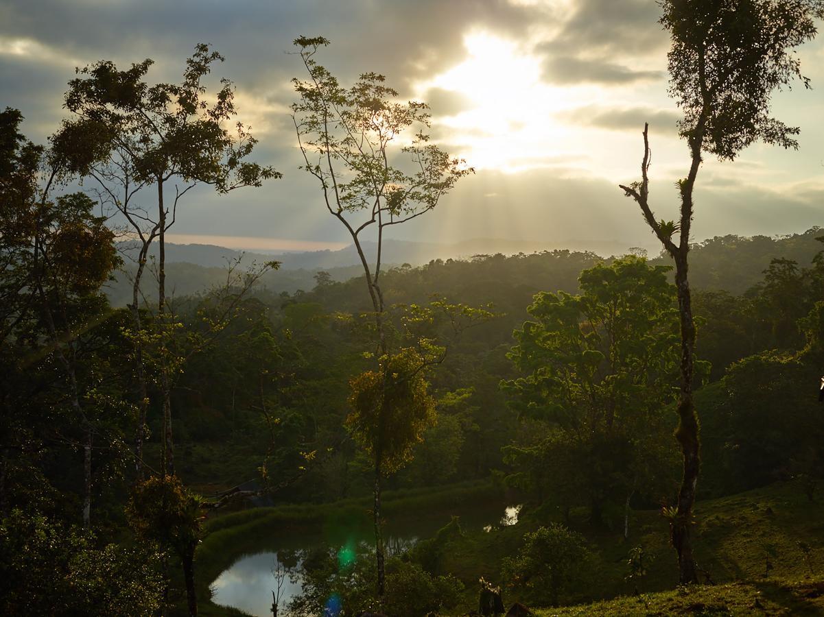 Origins Lodge Bujagua Buitenkant foto